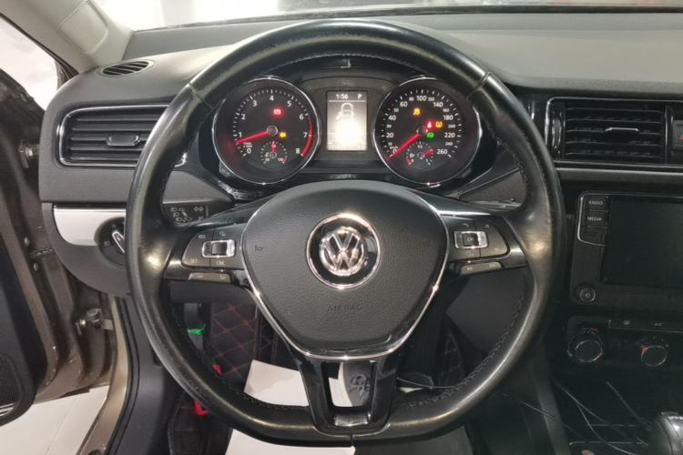 Used Volkswagen Sagitar 2018 280TSI DSG Comfort Model Steering Wheel