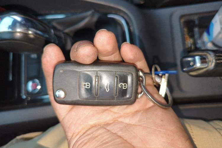 Used Volkswagen Sagitar 2018 280TSI DSG Comfort Model Vehicle Key