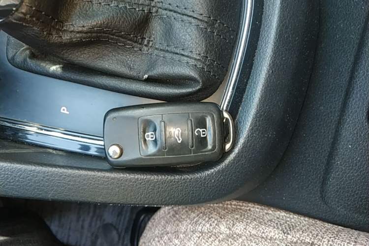 Used Volkswagen Sagitar 2018 1.6L Automatic Comfort Model Vehicle Key