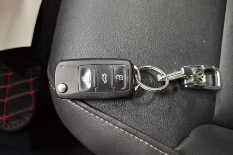 Used Volkswagen Sagitar 2018 280TSI DSG Comfort Model Vehicle Key