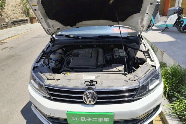 Used Volkswagen Sagitar 2018 280TSI DSG Luxury Model Engine Bay