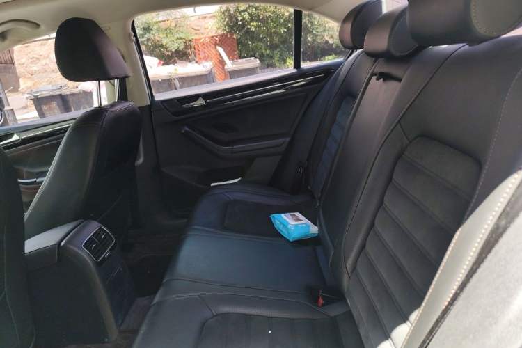 Used Volkswagen Sagitar 2018 280TSI DSG Luxury Model Left Rear Seat