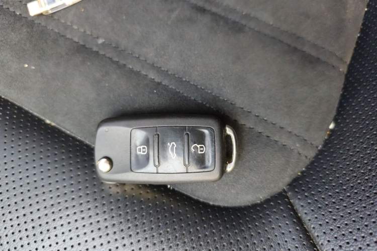 Used Volkswagen Sagitar 2018 280TSI DSG Luxury Model Vehicle Key