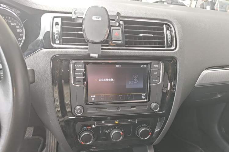 Used Volkswagen Sagitar 2018 280TSI DSG Comfort Model Audio And AC Panel