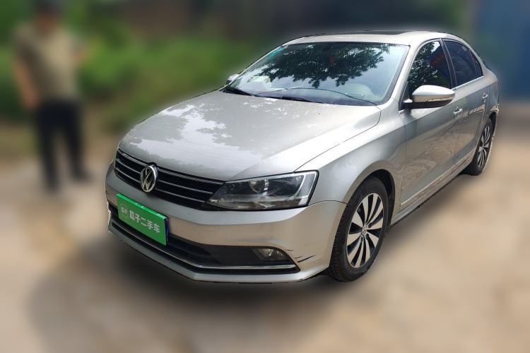 Used Volkswagen Sagitar 2018 1.6L Automatic Comfort Model Guazi used car, China used car export, Used car for sale, Used  cars, Cheapest cars for sale
