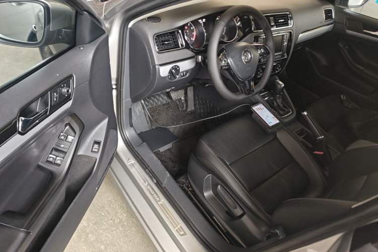 Used Volkswagen Sagitar 2018 180TSI DSG Prestige Edition Driver Seat