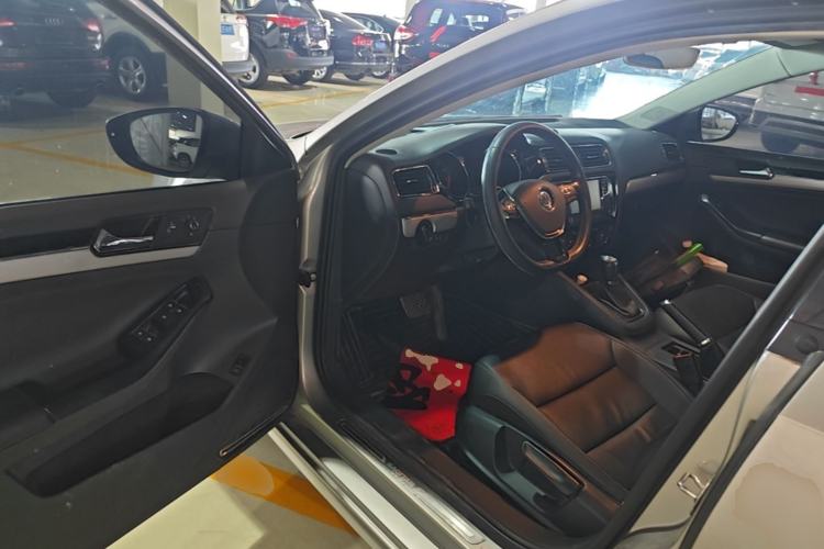 Used Volkswagen Sagitar 2018 1.6L Automatic Comfort Model Driver Seat