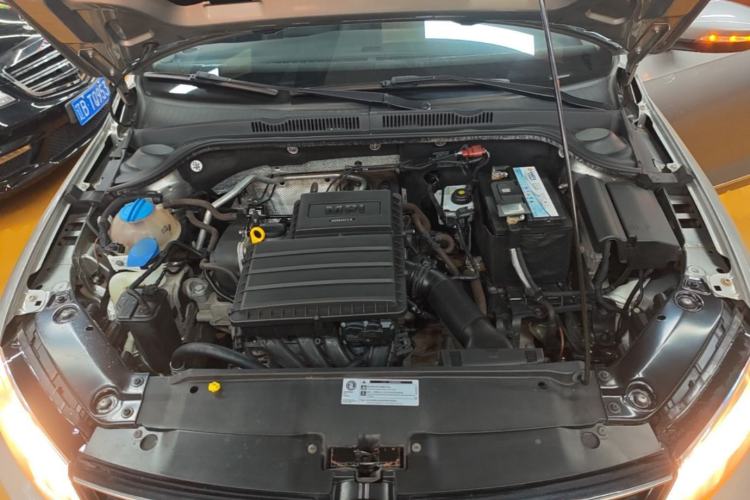 Used Volkswagen Sagitar 2018 1.6L Automatic Comfort Model Engine Bay