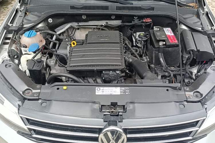Used Volkswagen Sagitar 2018 1.6L Automatic Comfort Model Engine Bay