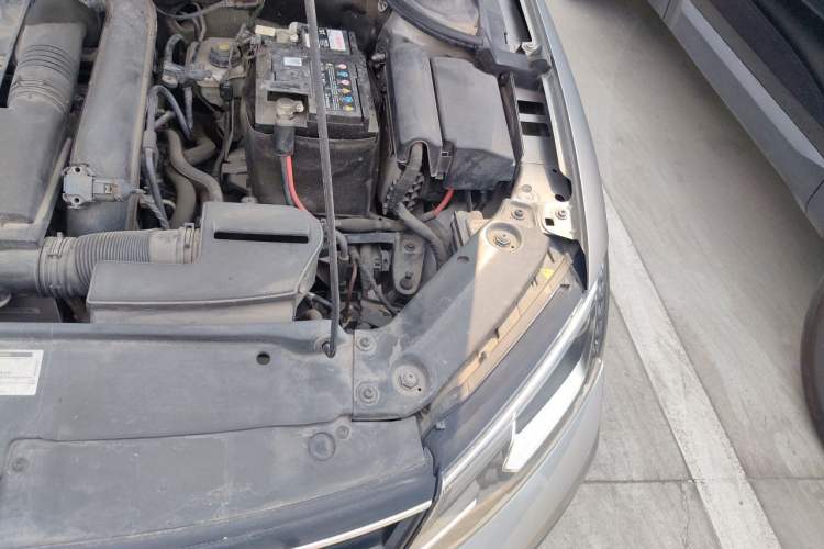 Used Volkswagen Sagitar 2018 280TSI DSG Ignite Edition Engine Bay Left