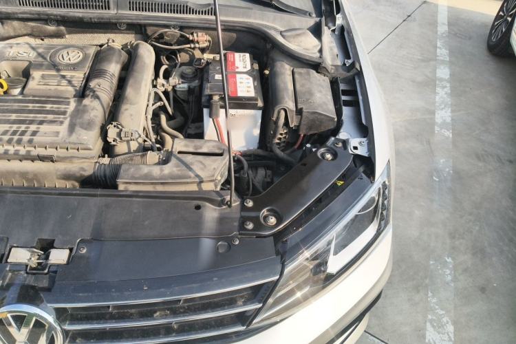 Used Volkswagen Sagitar 2018 280TSI DSG Ignite Edition Engine Bay Left