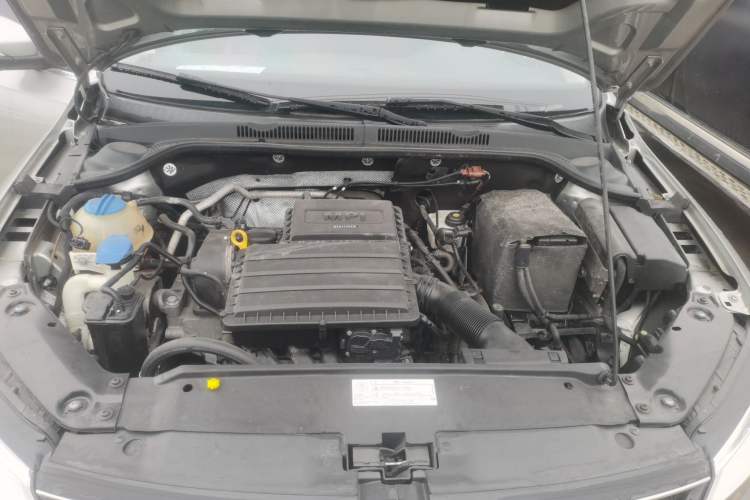 Used Volkswagen Sagitar 2018 1.6L Automatic Comfort Model Engine Bay