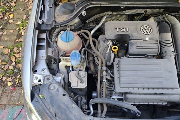 Used Volkswagen Sagitar 2018 280TSI DSG Luxury Model Engine Bay Right