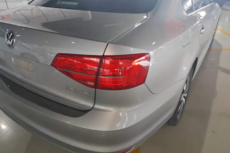 Used Volkswagen Sagitar 2018 1.6L Automatic Comfort Model Exterior 3