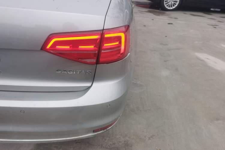 Used Volkswagen Sagitar 2018 1.6L Automatic Comfort Model Exterior 3