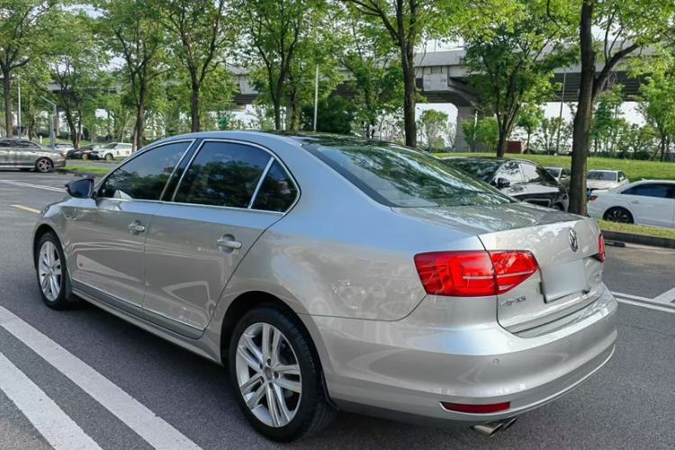 Used Volkswagen Sagitar 2018 280TSI DSG Luxury Model Exterior 4
