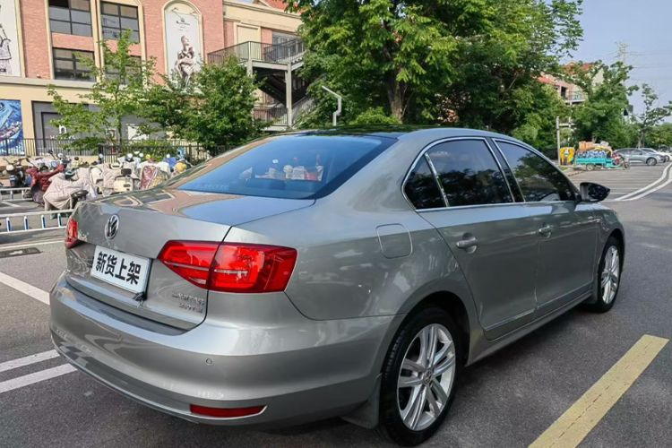 Used Volkswagen Sagitar 2018 280TSI DSG Luxury Model Exterior 6