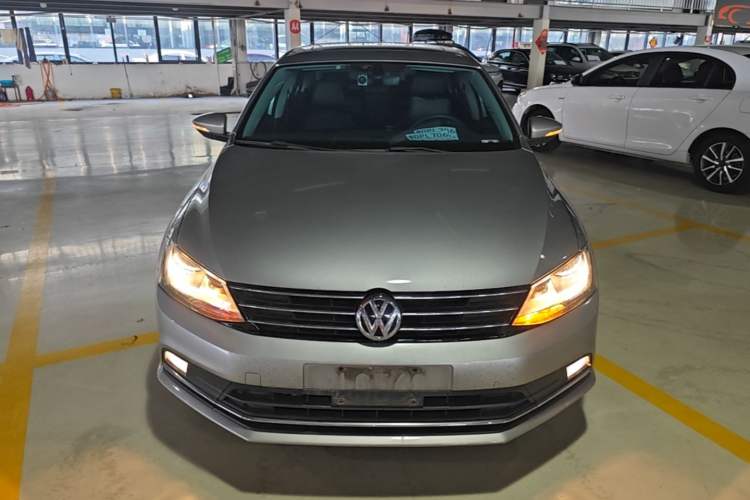Used Volkswagen Sagitar 2018 1.6L Automatic Comfort Model Front