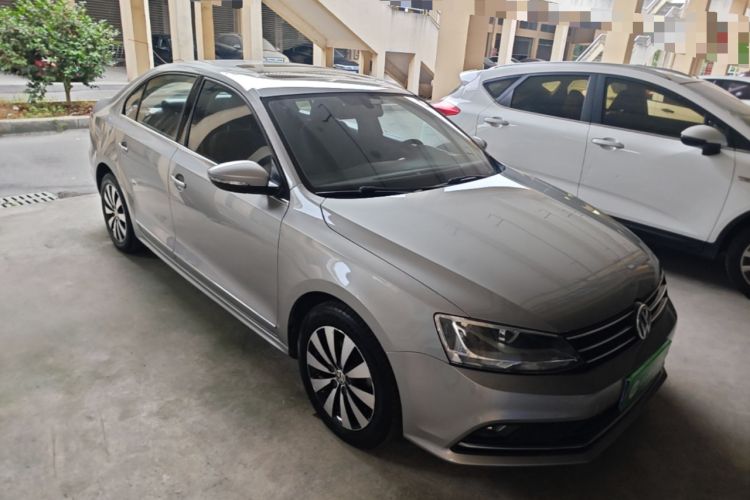 Used Volkswagen Sagitar 2018 180TSI DSG Prestige Edition Front Right 45 Deg