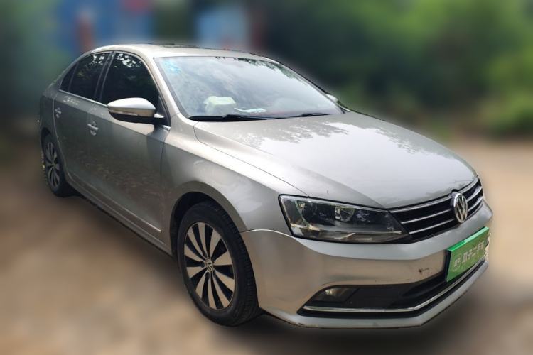 Used Volkswagen Sagitar 2018 1.6L Automatic Comfort Model Front Right 45 Deg