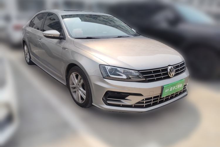 Used Volkswagen Sagitar 2018 280TSI DSG Ignite Edition Front Right 45 Deg