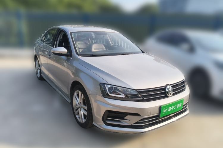 Used Volkswagen Sagitar 2018 280TSI DSG Ignite Edition Front Right 45 Deg