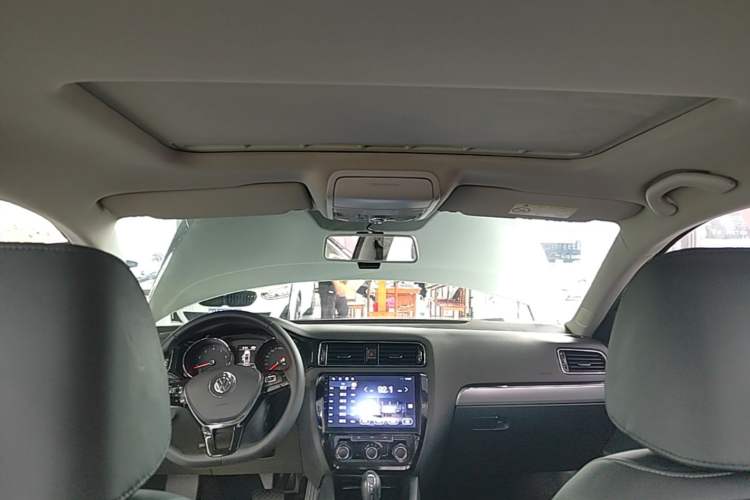 Used Volkswagen Sagitar 2018 280TSI DSG Comfort Model Headliner