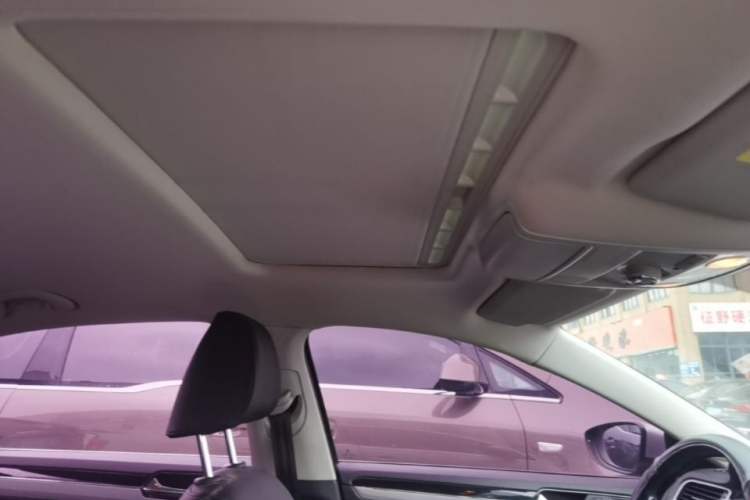 Used Volkswagen Sagitar 2018 280TSI DSG Ignite Edition Headliner