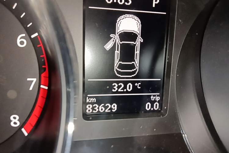 Used Volkswagen Sagitar 2018 180TSI DSG Prestige Edition Instrument Cluster