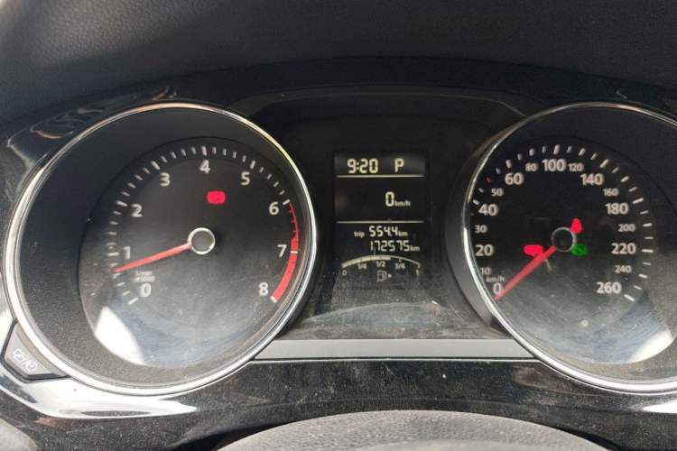 Used Volkswagen Sagitar 2018 1.6L Automatic Comfort Model Instrument Cluster