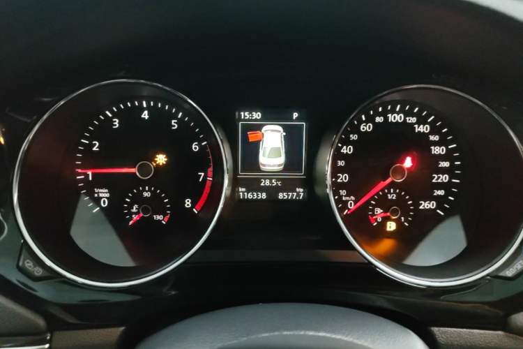 Used Volkswagen Sagitar 2018 280TSI DSG Luxury Model Instrument Cluster