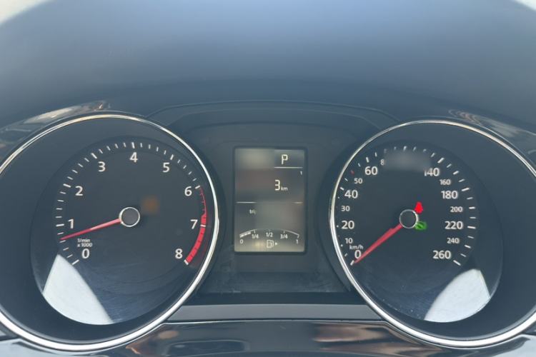 Used Volkswagen Sagitar 2018 1.6L Automatic Comfort Model Interior 2