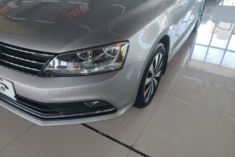 Used Volkswagen Sagitar 2018 1.6L Manual Comfort Model Left Front Headlight