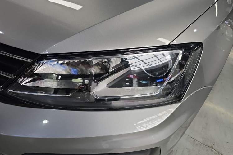 Used Volkswagen Sagitar 2018 280TSI DSG Ignite Edition Left Front Headlight