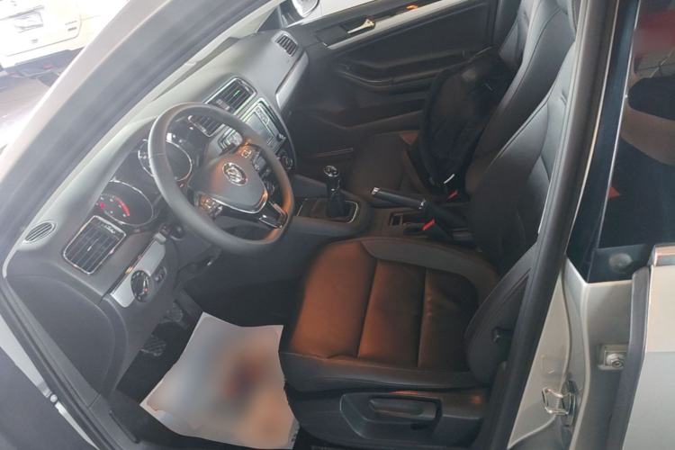 Used Volkswagen Sagitar 2018 1.6L Manual Comfort Model Left Front Seat