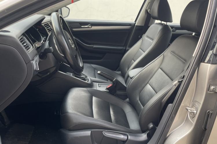Used Volkswagen Sagitar 2018 280TSI DSG Ignite Edition Left Front Seat