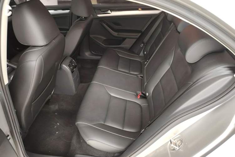 Used Volkswagen Sagitar 2018 280TSI DSG Comfort Model Left Rear Seat