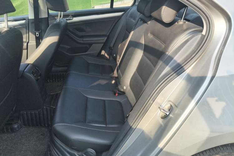 Used Volkswagen Sagitar 2018 280TSI DSG Ignite Edition Left Rear Seat