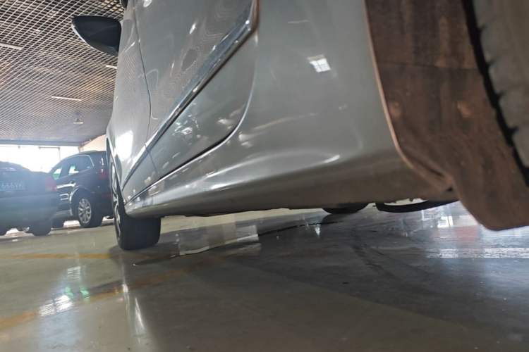 Used Volkswagen Sagitar 2018 1.6L Automatic Comfort Model Left Side Sill