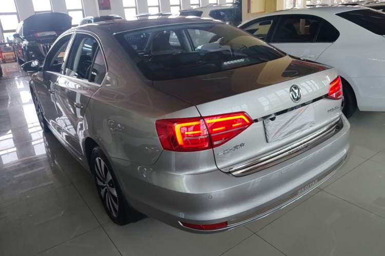 Used Volkswagen Sagitar 2018 1.6L Manual Comfort Model Rear Left 45 Deg