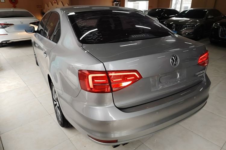 Used Volkswagen Sagitar 2018 280TSI DSG Comfort Model Rear Left 45 Deg