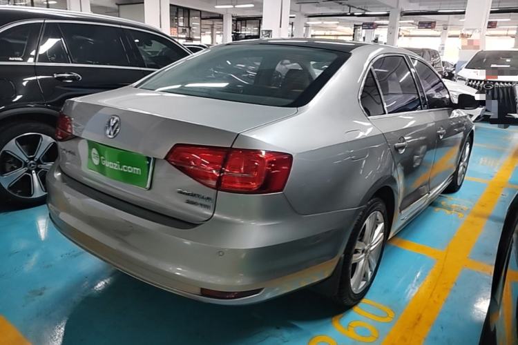 Used Volkswagen Sagitar 2018 280TSI DSG Luxury Model Rear Right 45 Deg
