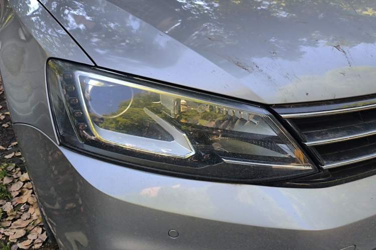 Used Volkswagen Sagitar 2018 280TSI DSG Luxury Model Right Front Headlight