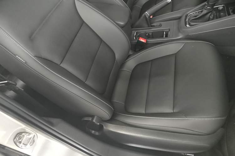Used Volkswagen Sagitar 2018 280TSI DSG Comfort Model Right Front Seat