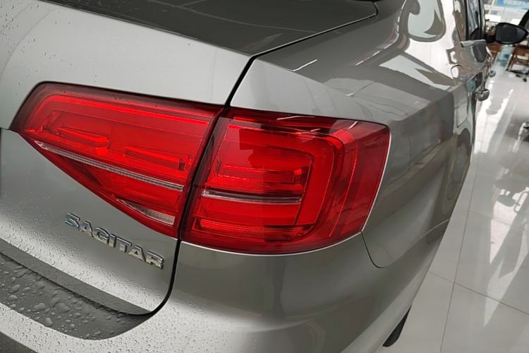 Used Volkswagen Sagitar 2018 280TSI DSG Comfort Model Right Rear Taillight