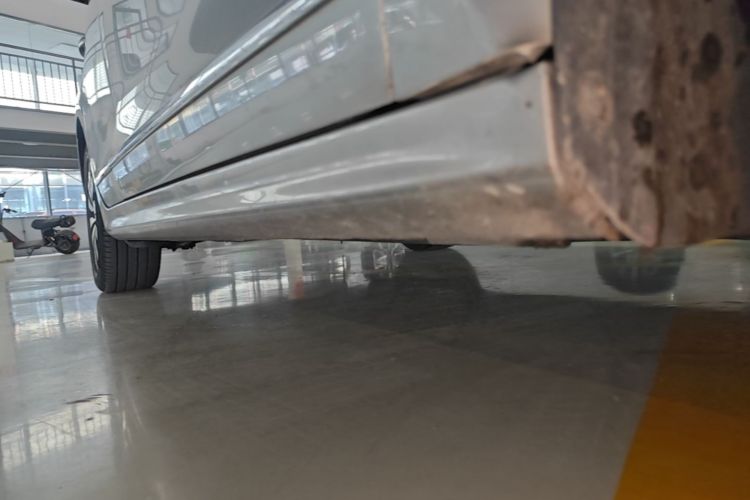 Used Volkswagen Sagitar 2018 1.6L Automatic Comfort Model Right Side Sill
