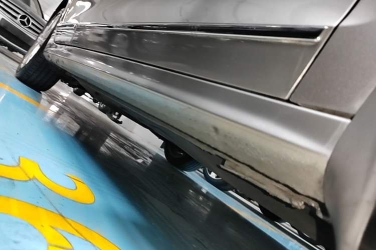 Used Volkswagen Sagitar 2018 280TSI DSG Luxury Model Right Side Sill