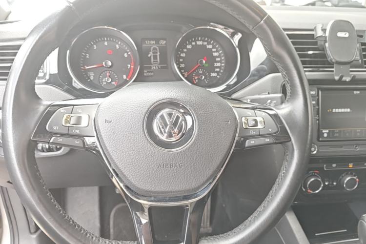 Used Volkswagen Sagitar 2018 280TSI DSG Comfort Model Steering Wheel