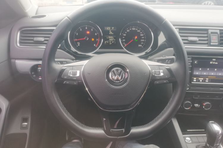 Used Volkswagen Sagitar 2018 1.6L Automatic Comfort Model Steering Wheel