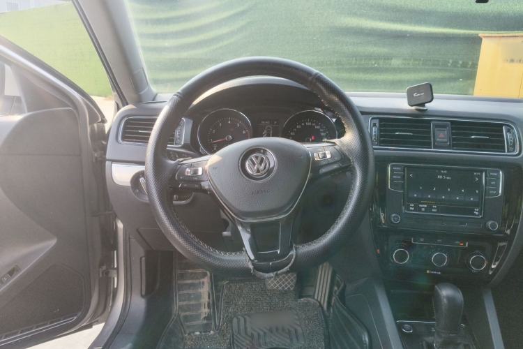 Used Volkswagen Sagitar 2018 280TSI DSG Ignite Edition Steering Wheel